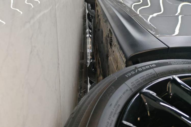 Used MINI 2023 1.5T ONE Left Side Sill