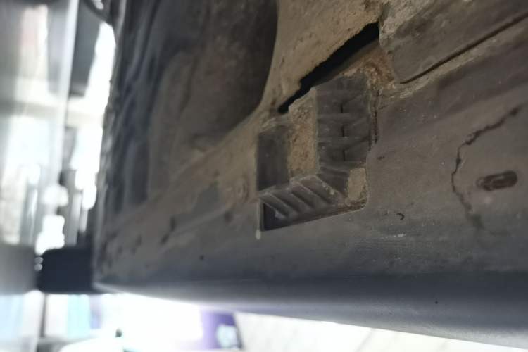 Used MINI 2023 Updated 1.5T COOPER Artist Left Side Sill