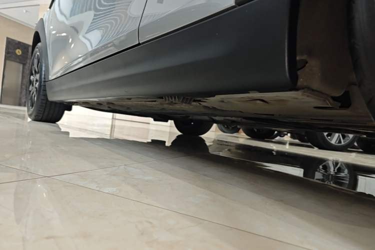 Used MINI 2023 1.5T ONE Left Side Sill