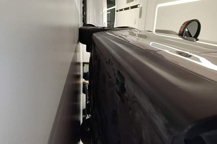 Used MINI 2023 Updated 2.0T COOPER S Artist Left Side Sill