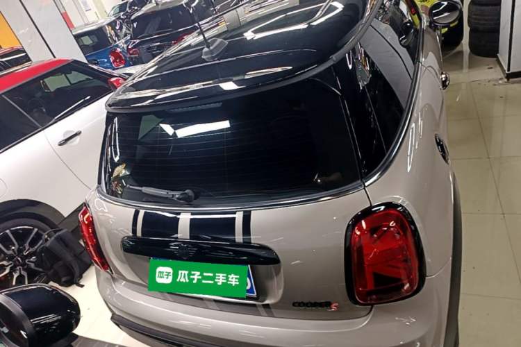 Used MINI 2023 Updated 2.0T COOPER S Artist Rear