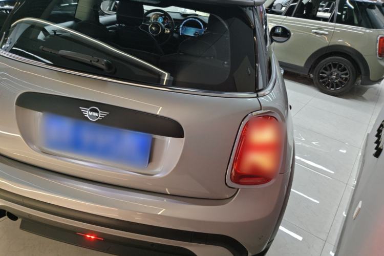 Used MINI 2023 1.5T ONE Rear Right 45 Deg