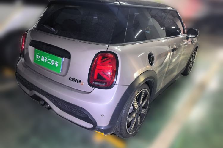 Used MINI 2023 Updated 2.0T COOPER S Artist Rear Right 45 Deg
