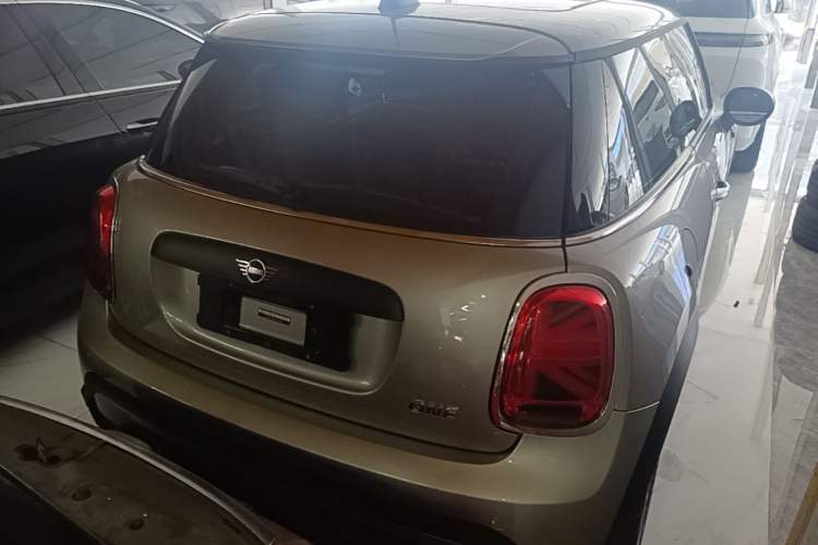 Used MINI 2023 1.5T ONE Rear Right 45 Deg
