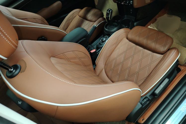 Used MINI 2023 2.0T COOPER S Artist Right Front Seat
