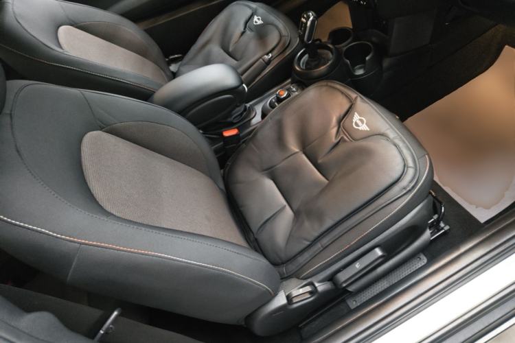 Used MINI 2023 1.5T ONE Right Front Seat