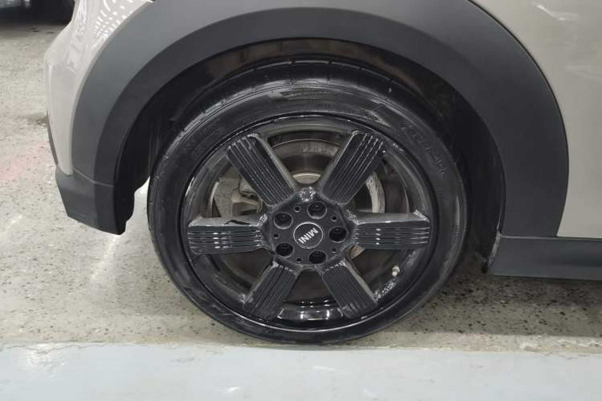 Used MINI 2023 Updated 1.5T COOPER Artist Right Rear Wheel Hub
