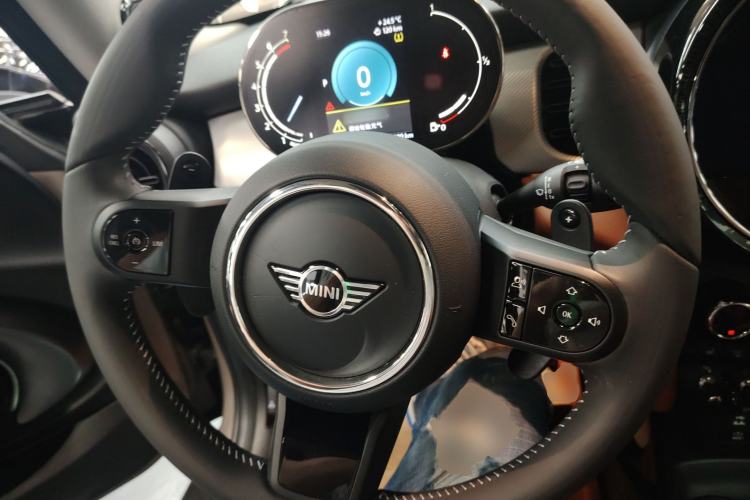 Used MINI 2023 2.0T COOPER S Artist Steering Wheel