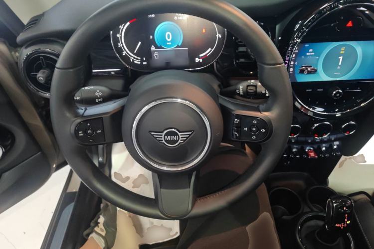 Used MINI 2023 Updated 1.5T COOPER Artist Steering Wheel