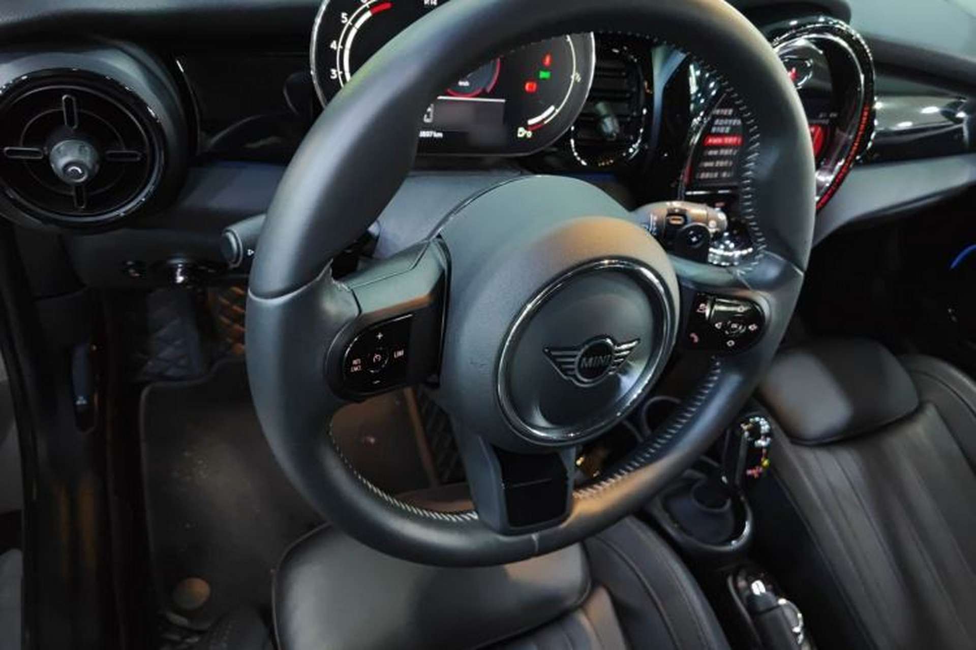 Used MINI 2023 2.0T COOPER S Artist Steering Wheel