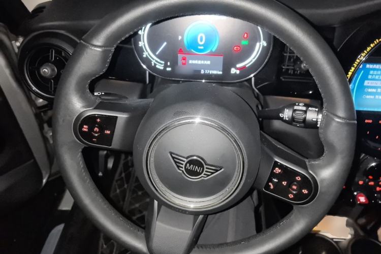 Used MINI 2023 Updated 1.5T COOPER Artist Steering Wheel