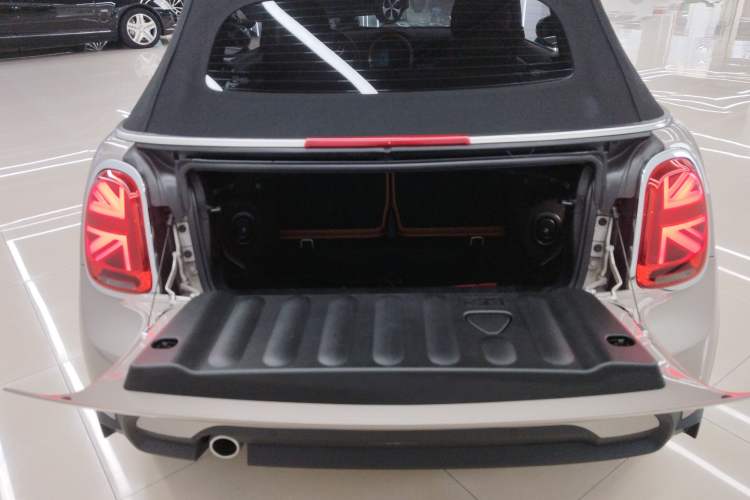 Used MINI 2023 Revised 1.5T COOPER CABRIO Artist Trunk