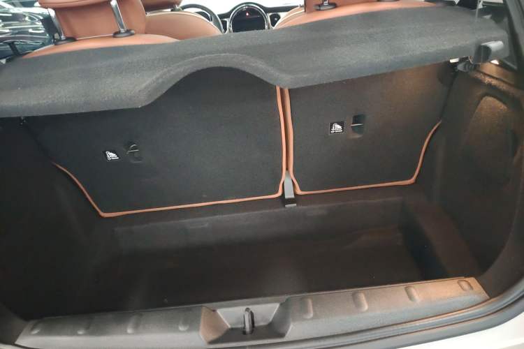 Used MINI 2023 2.0T COOPER S Artist Trunk