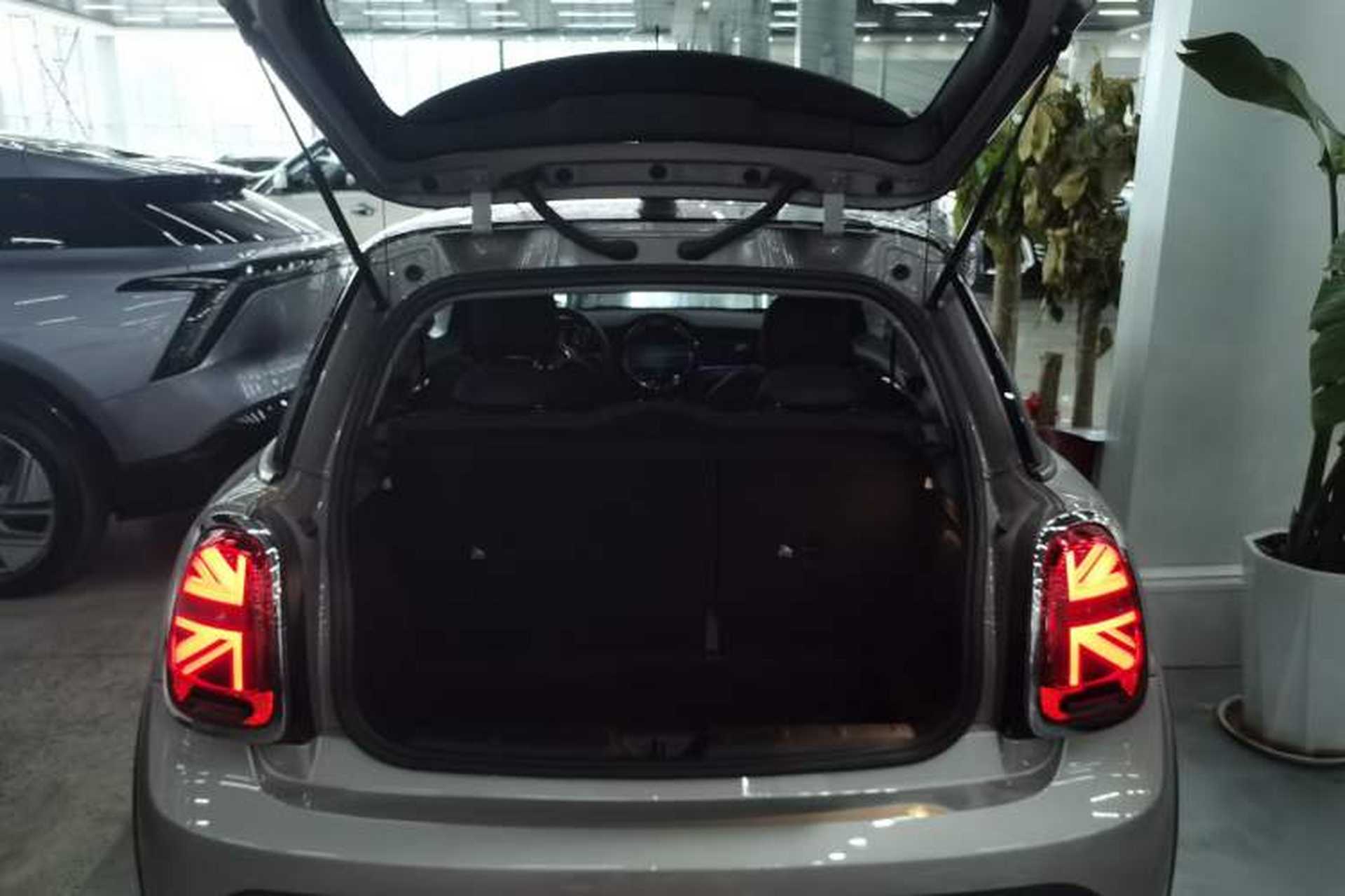 Used MINI 2023 Updated 1.5T COOPER Artist Trunk