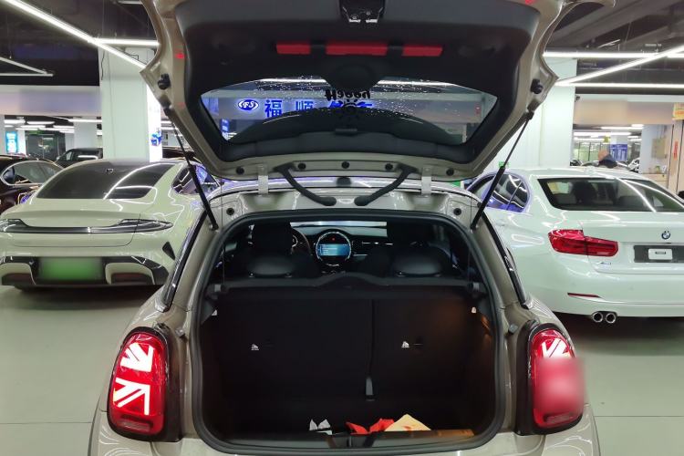 Used MINI 2023 Updated 2.0T COOPER S Artist Trunk