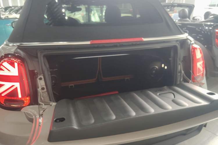 Used MINI 2023 Revised 1.5T COOPER CABRIO Artist Trunk