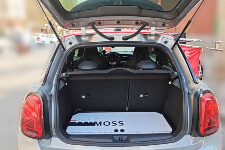 Used MINI 2023 Updated 2.0T COOPER S Racing Driver Trunk