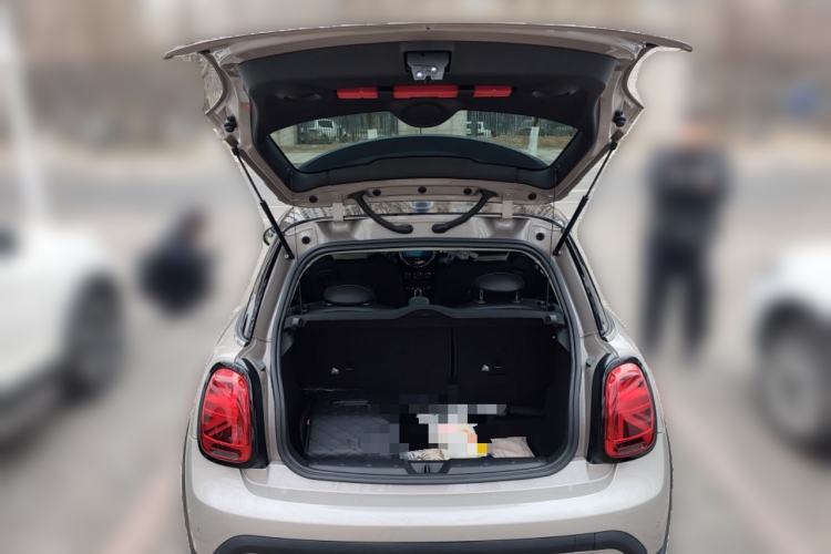 Used MINI 2023 1.5T COOPER Artist Trunk