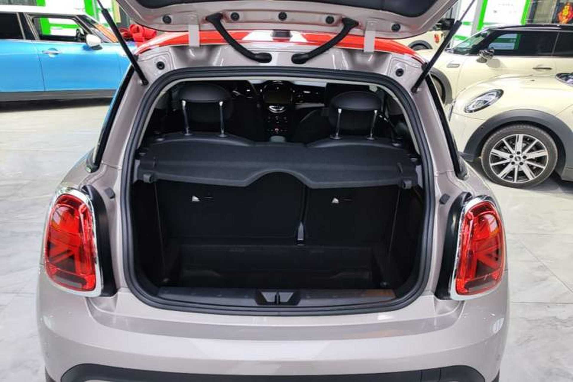 Used MINI 2023 Updated 1.5T COOPER Artist Trunk