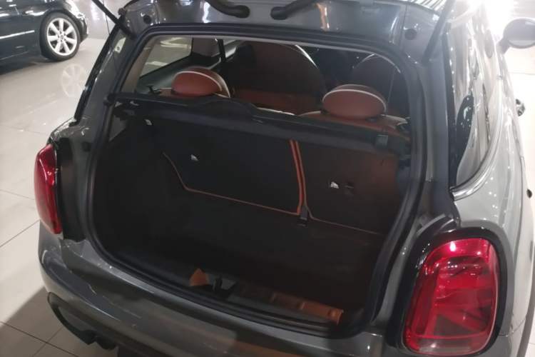 Used MINI 2023 1.5T COOPER Artist Trunk