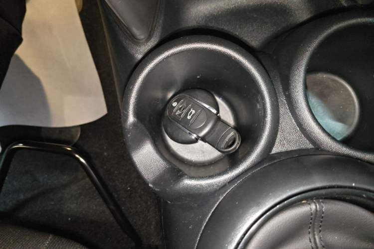 Used MINI 2023 1.5T ONE Vehicle Key