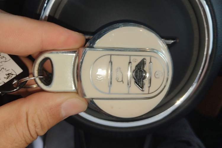 Used MINI 2023 Revised 1.5T COOPER CABRIO Artist Vehicle Key