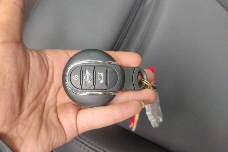 Used MINI 2023 Updated 1.5T COOPER Artist Vehicle Key