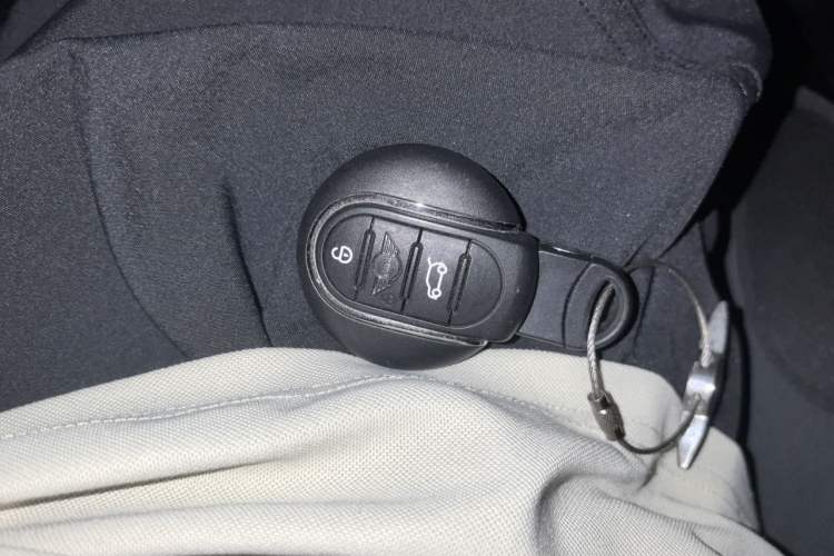 Used MINI 2023 Updated 1.5T COOPER Artist Vehicle Key
