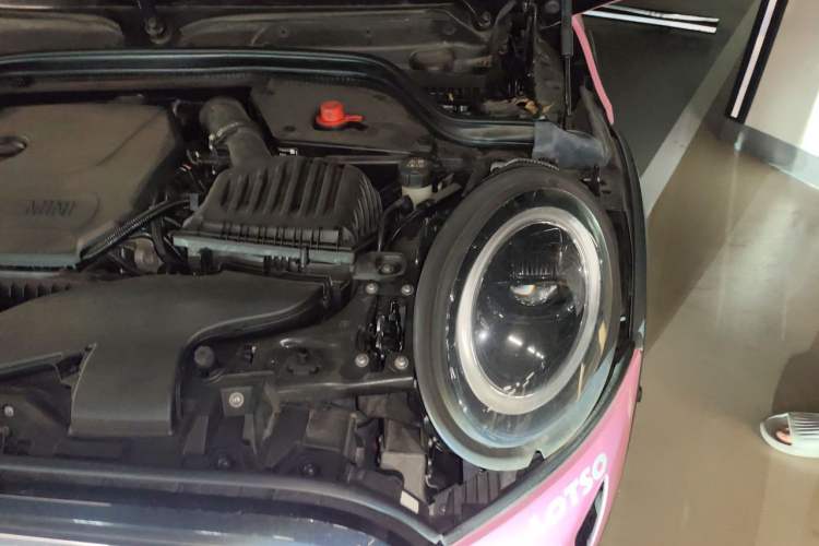 Used MINI 2023 Updated 1.5T COOPER Artist Engine Bay Left