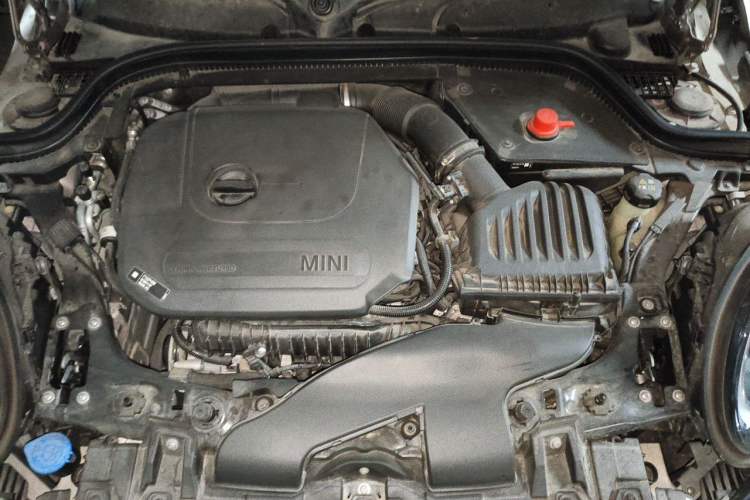 Used MINI 2023 Updated 1.5T COOPER Artist Engine Bay
