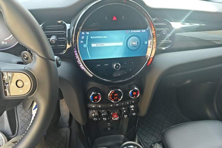Used MINI 2023 Second Facelift 2.0T COOPER S CABRIO Artist Audio And AC Panel