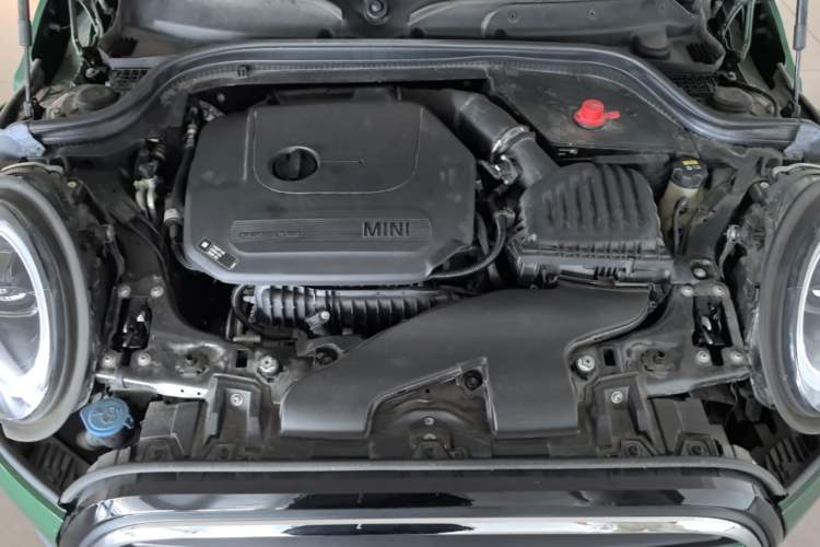 Used MINI 2023 1.5T ONE Engine Bay