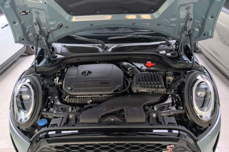 Used MINI 2023 2.0T COOPER S Arc Edition Engine Bay