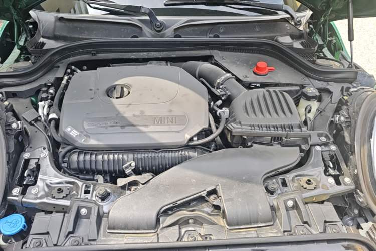 Used MINI 2023 Second Facelift 2.0T COOPER S CABRIO Artist Engine Bay