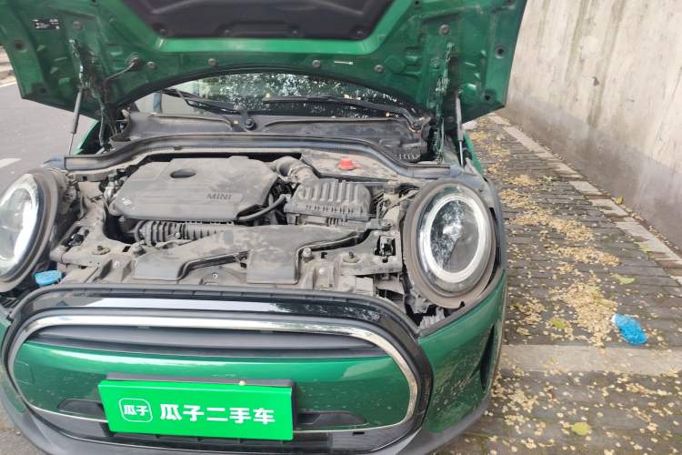 Used MINI 2023 1.5T ONE Five-Door Edition Engine Bay Left