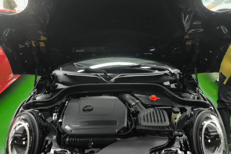 Used MINI 2023 2.0T COOPER S Artist Engine Bay