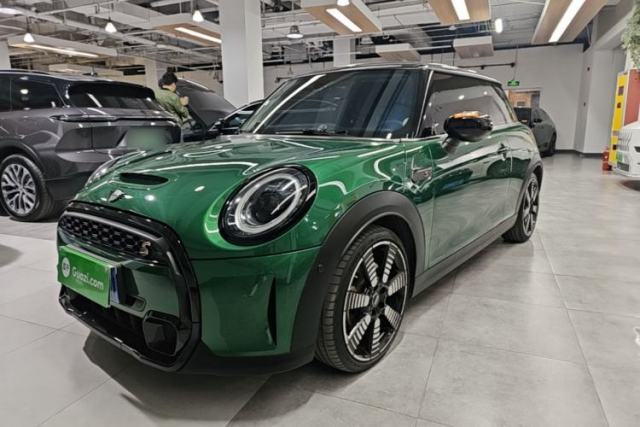 Used MINI 2023 2.0T COOPER S Artist
