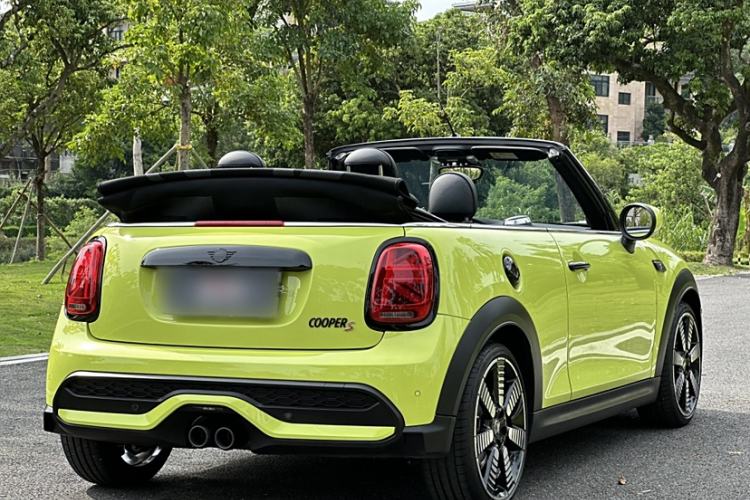 Used MINI 2023 Second Facelift 2.0T COOPER S CABRIO Artist Exterior 3