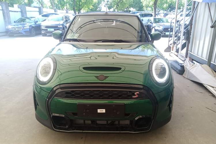Used MINI 2023 Second Facelift 2.0T COOPER S CABRIO Artist Front