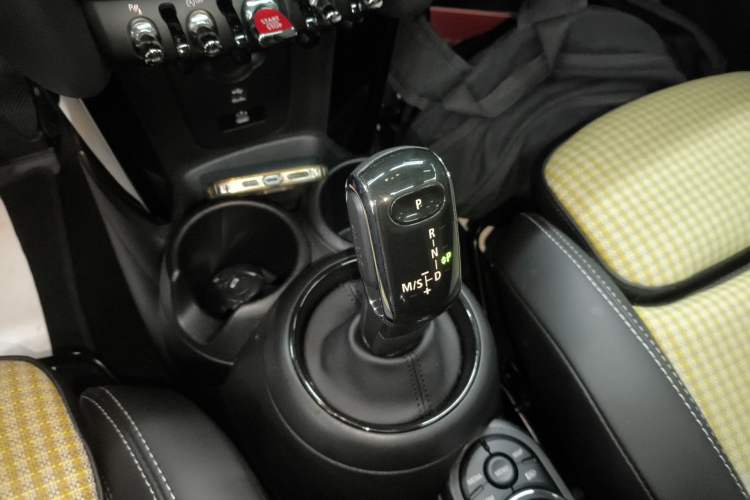 Used MINI 2023 2.0T COOPER S Artist Gear Lever