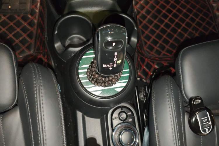 Used MINI 2023 2.0T COOPER S CABRIO Obsession Special Edition Gear Lever