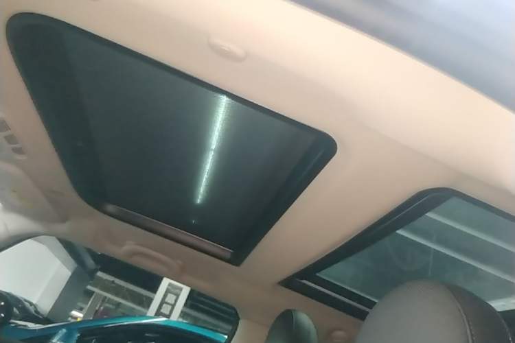 Used MINI 2023 Updated 1.5T COOPER Artist Headliner