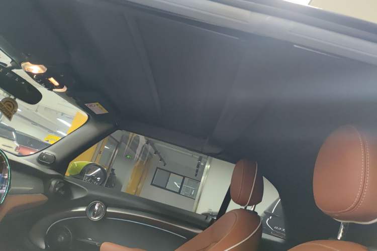 Used MINI 2023 2.0T COOPER S CABRIO Artist Headliner