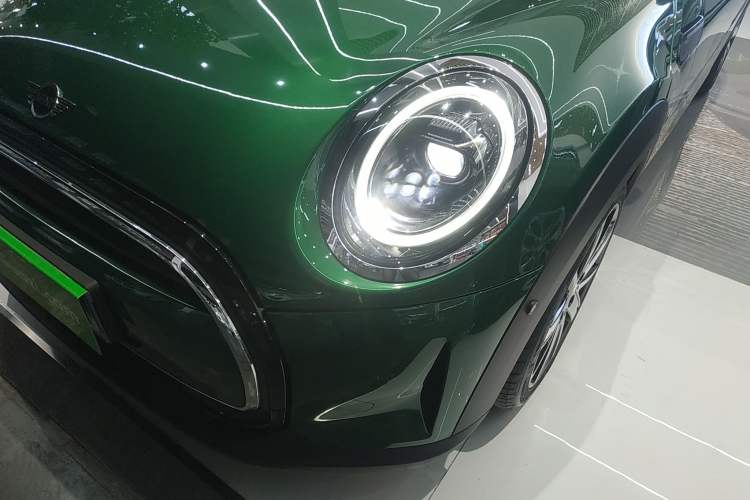 Used MINI 2023 Updated 1.5T COOPER Artist Left Front Headlight