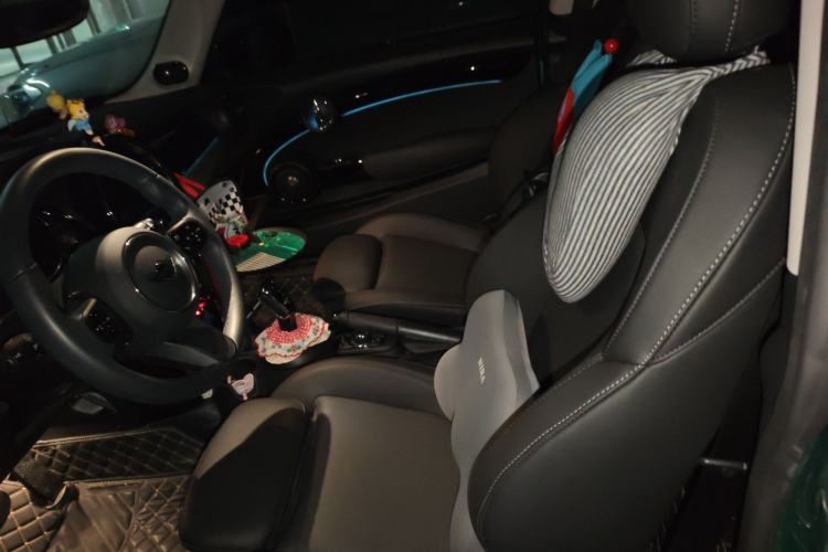 Used MINI 2023 1.5T COOPER Artist Left Front Seat