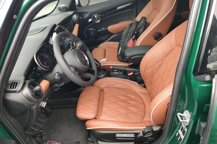 Used MINI 2023 Facelift 2.0T COOPER S Artist Five-Door Edition Left Front Seat