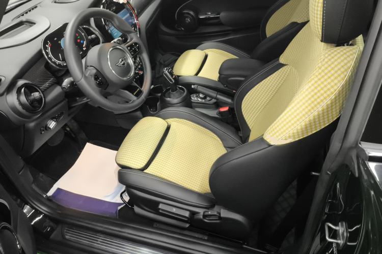 Used MINI 2023 2.0T COOPER S Artist Left Front Seat