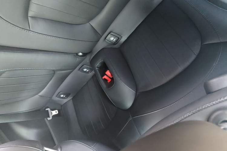 Used MINI 2023 Second Facelift 2.0T COOPER S CABRIO Artist Left Rear Seat