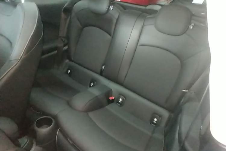 Used MINI 2023 Updated 1.5T COOPER Artist Left Rear Seat