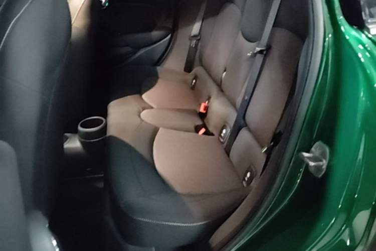 Used MINI 2023 1.5T ONE Five-Door Edition Left Rear Seat
